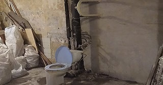 Демонтаж сантехкабины в панельном доме - цена от 1055 рублей | Сварной-Кшр